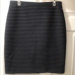 Banana Republic midi skirt/ Simple Vera midi or mini waist 16.5